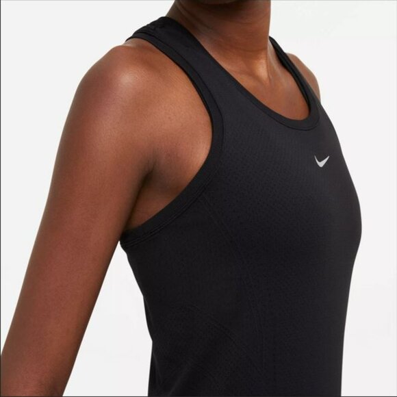 Women's size Small  Slim Fit Nike Dri FIT ADV tank top - Picture 1 of 4